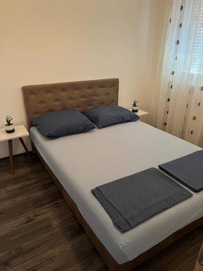 Apartman Tajma โมสตาร์ ภายนอก รูปภาพ